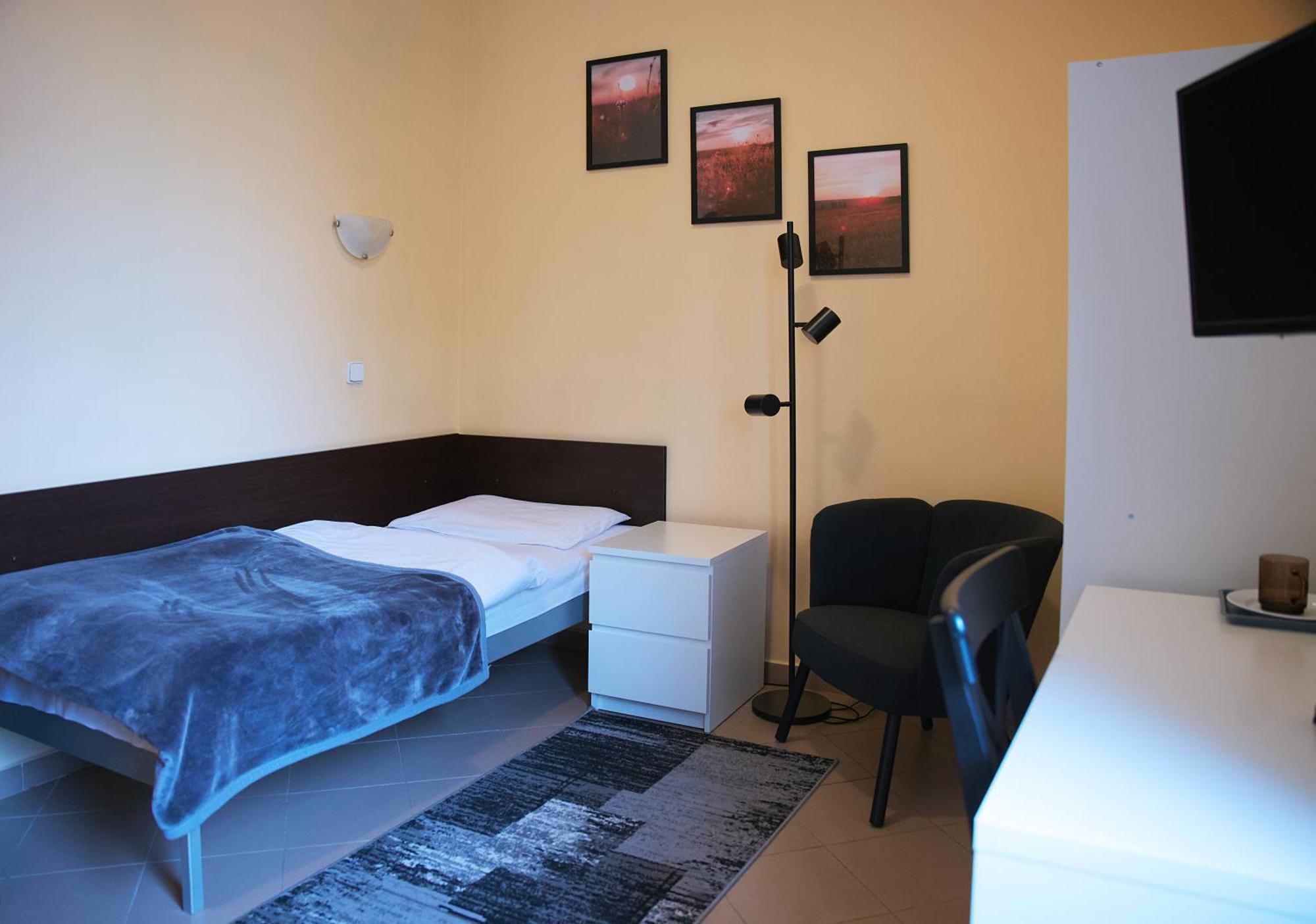 Budget Single Room,1529443732:JPEG